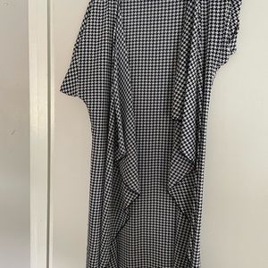 Dark blue short sleeve long cardigan luluroe